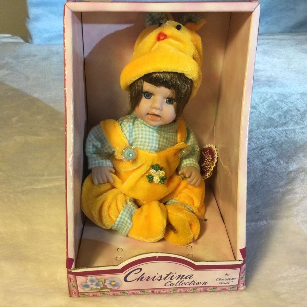 Vintage 2003 Christina Collection Little Girl in Yellow. Porcelien Doll